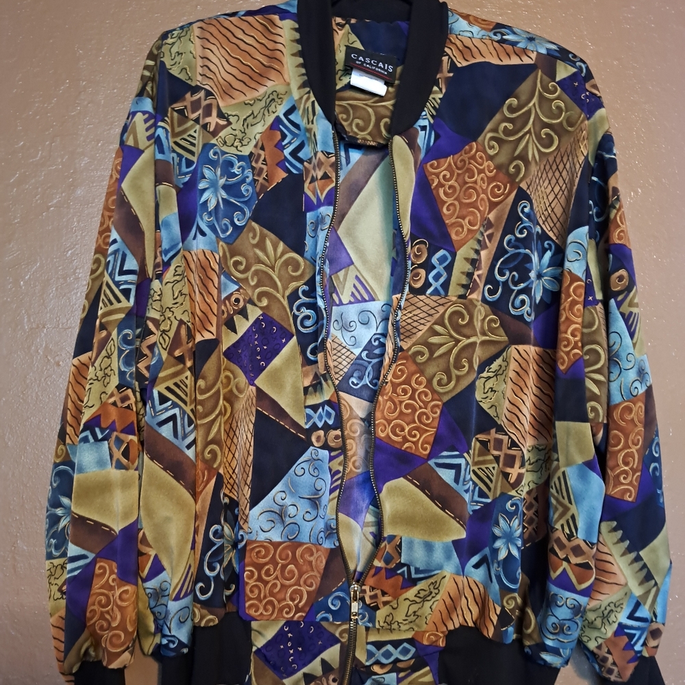 Colorful Geometric Pattern Jacket Size Large - Picture 3 of 7